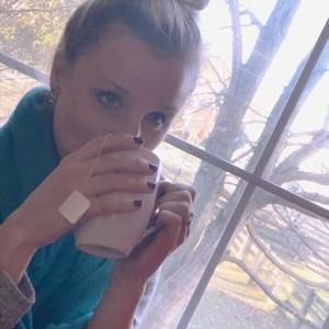 Meet your Posher, Whitney